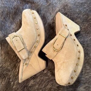 NWOT Veronica Beard Suede Clogs